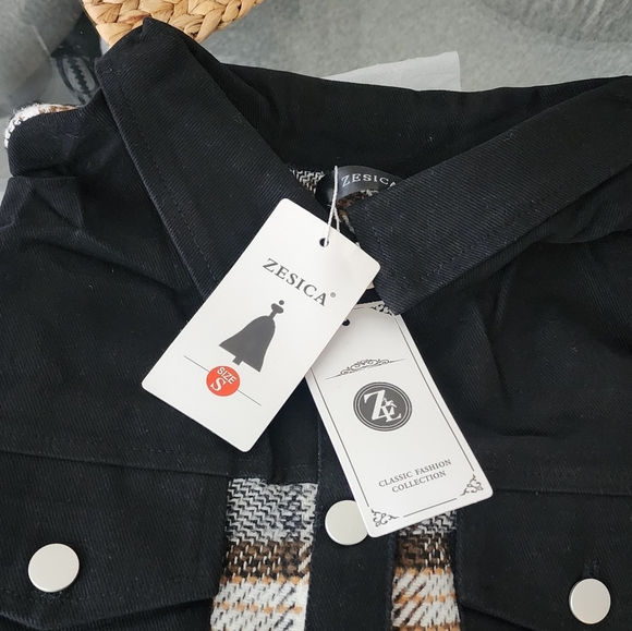 NEW‼️Oversized Black and Brown Plaid Button Down Shirt Size S - Picture 5 of 7